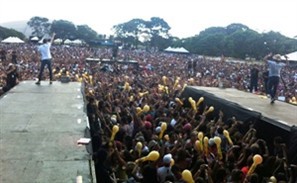 Show da solidariedade atraiu milhares de pessoas nesse domingo no Parque de Exposições de Maringá
